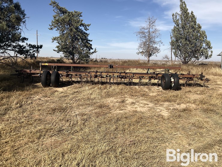 bigham-bros-3-pt-duckbill-winged-ripper-plow-image-2