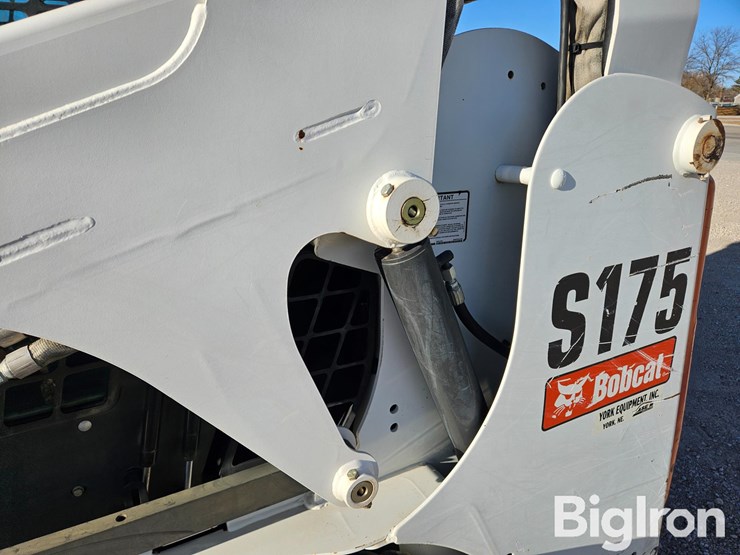 2011-bobcat-s175-image-20