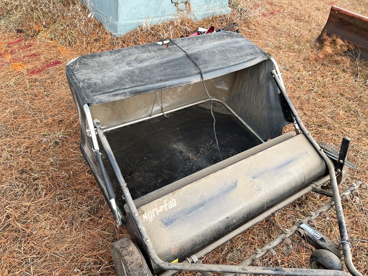 #209-•-agri-fab-42"-lawn-sweeper-with-dethatcher-(boyceville,-wi)-image-9