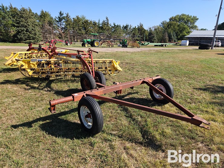 new-holland-258-image-3