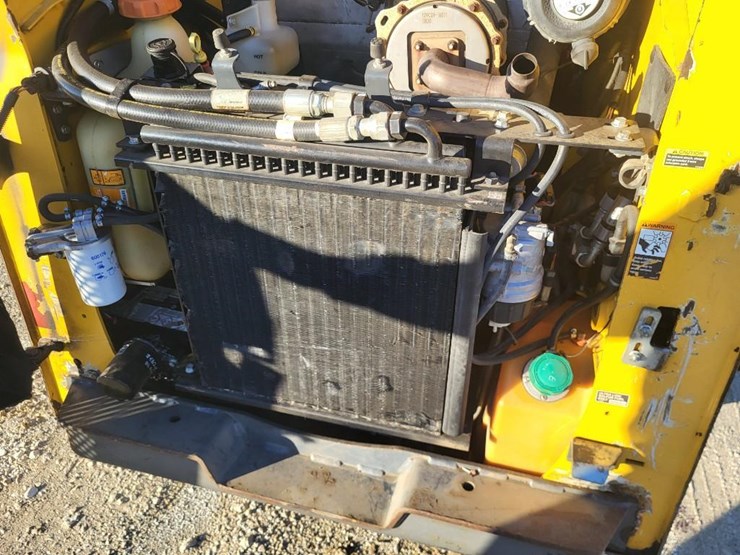 2018-deere-314g-image-25