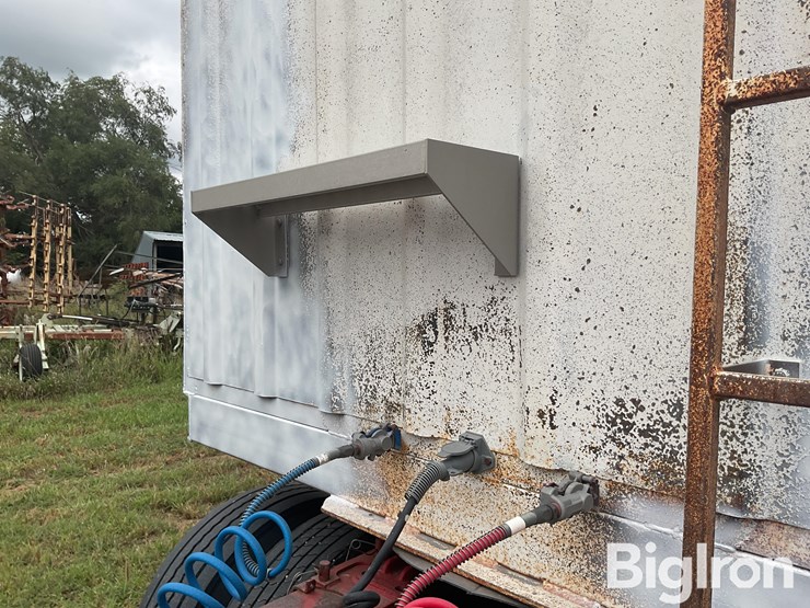 neville-trailer-image-20