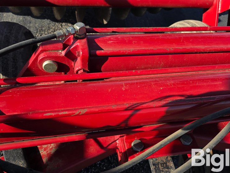 case-ih-3950-image-15