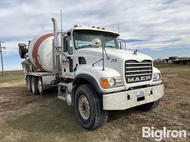 2003-mack-cv500-tri/a-concrete-transit-truck-w/bridgemaster-booster-image-3