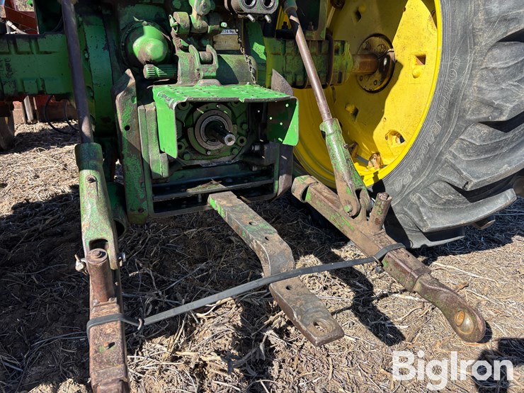 john-deere-3020-image-9