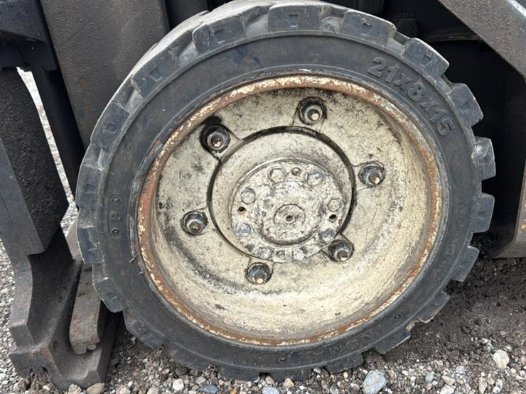 #1358-•-yale-forklift*-image-25