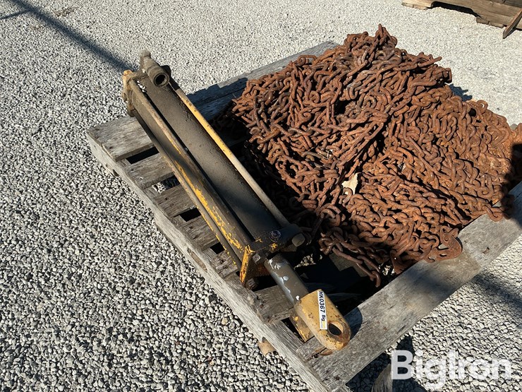 motor-grader-tire-chains-image-9