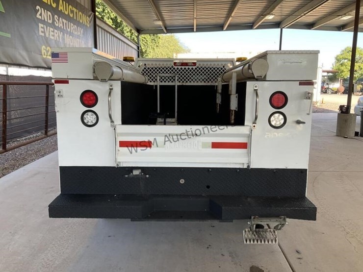 2015-chevrolet-silverado-2500-image-6