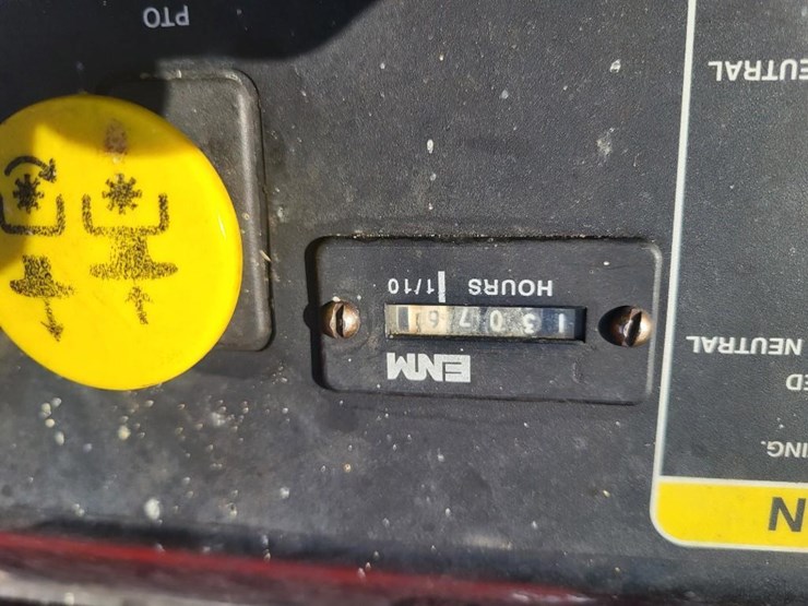 exmark-lazer-lawn-mower-image-25