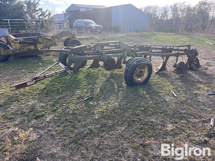 john-deere-5-image-1