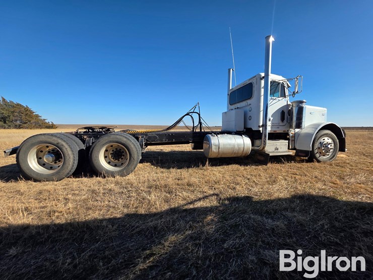 peterbilt-379-image-4