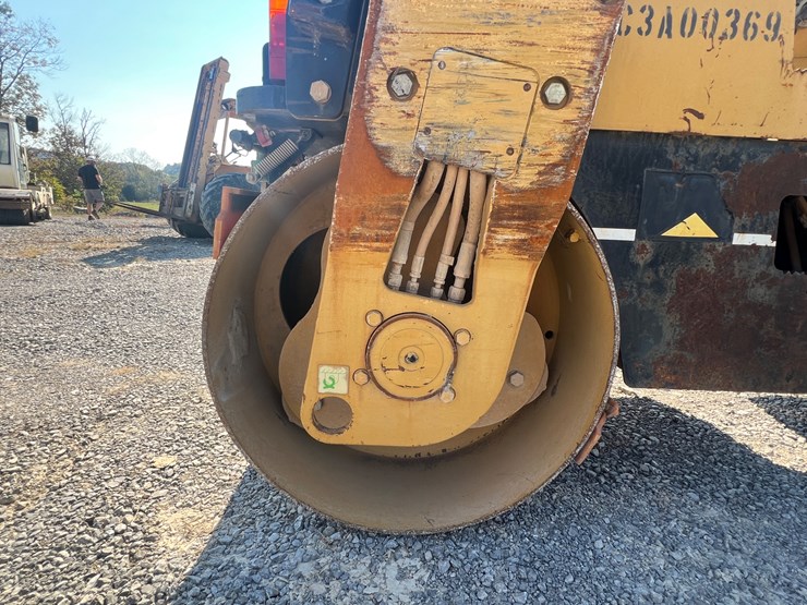 caterpillar-cb-334e-image-10