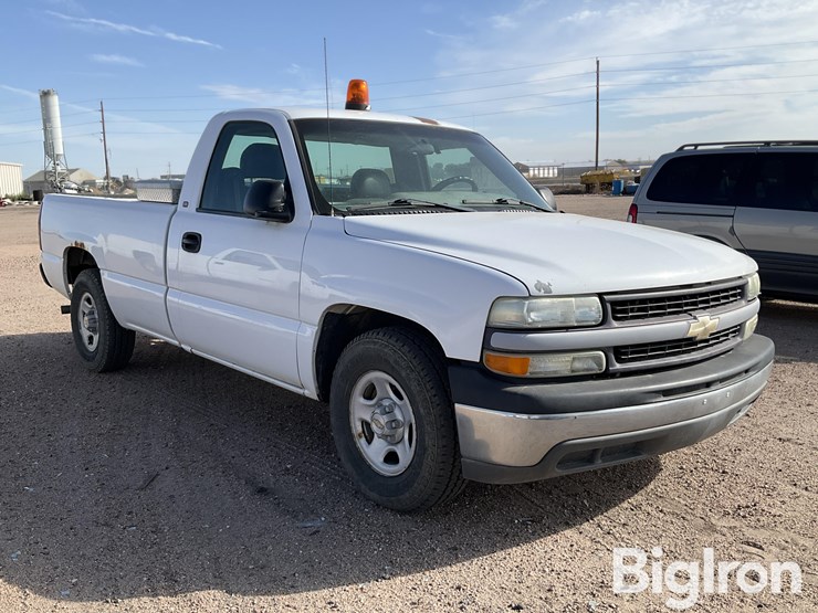 2002-chevrolet-1500-image-3