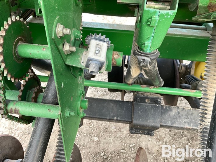 john-deere-750-image-20