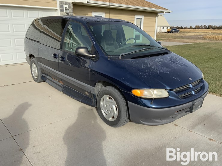 dodge-grand-caravan-se-image-3