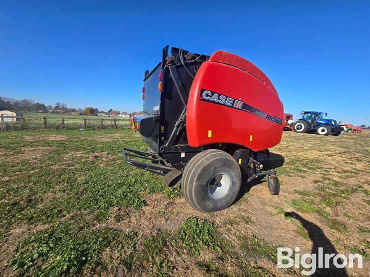 case-ih-rb565-premium-image-7