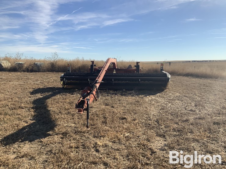 new-holland-1475-image-2