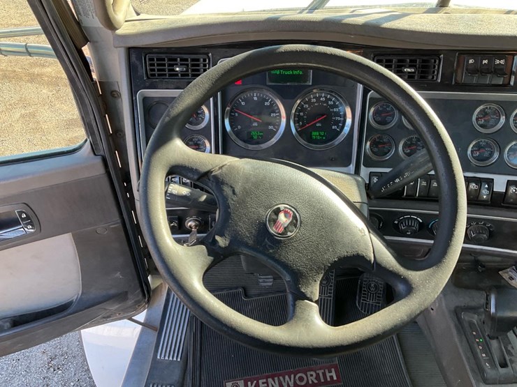 kenworth-t800-image-104