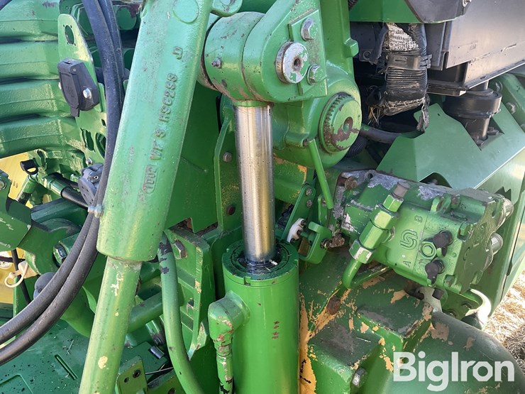 john-deere-8410t-image-12