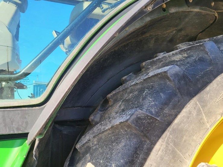 john-deere-8335r-image-23