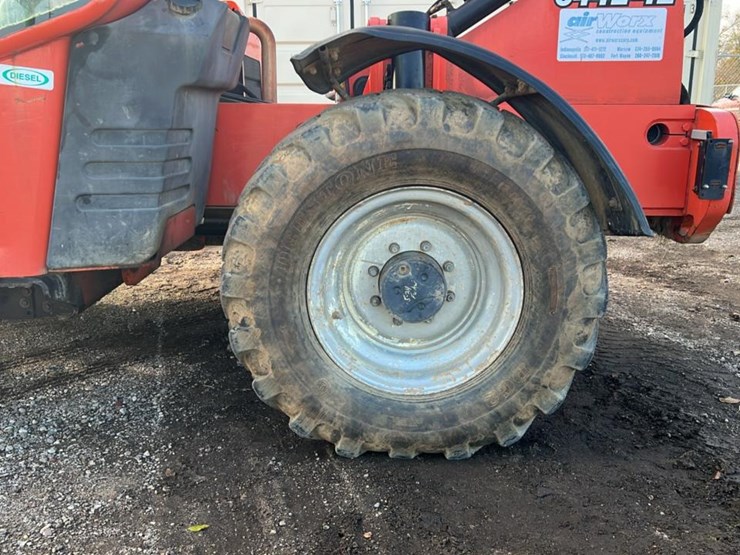 2005-lull-644e-42-image-56