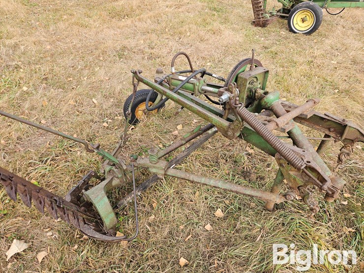 john-deere-38-image-11