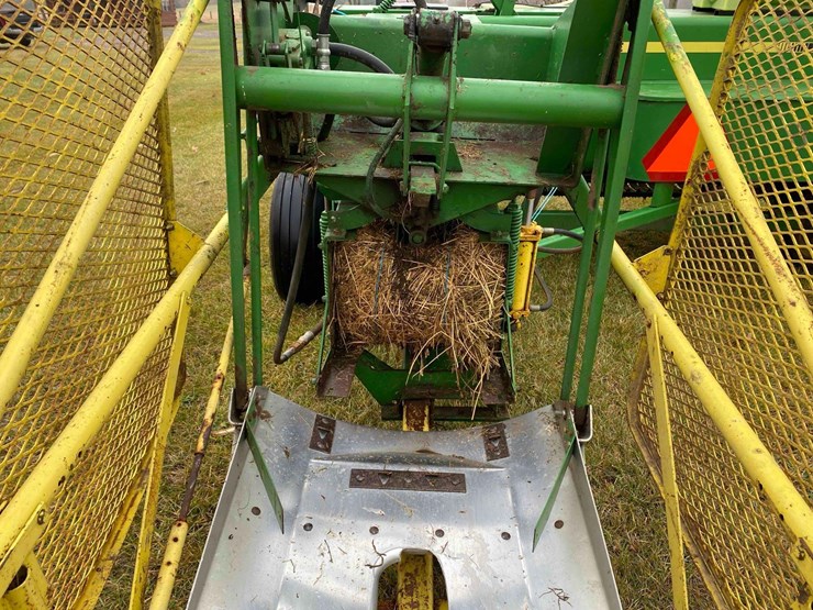 john-deere-328-image-34