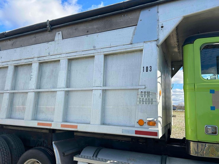 western-star-4964f-image-31