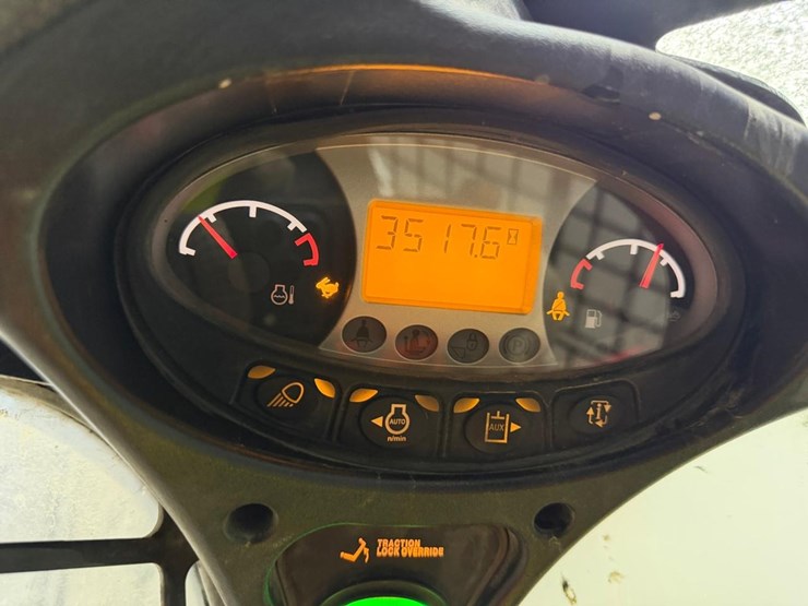 bobcat-t740-image-22