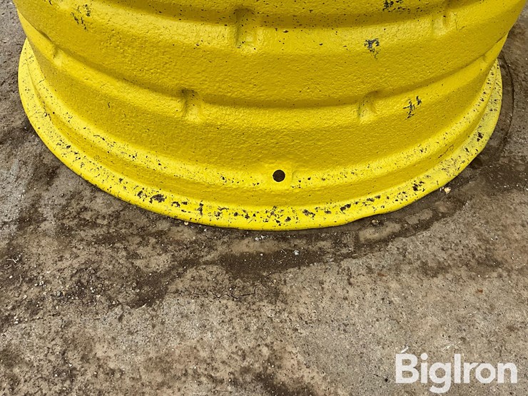 john-deere-34-image-11