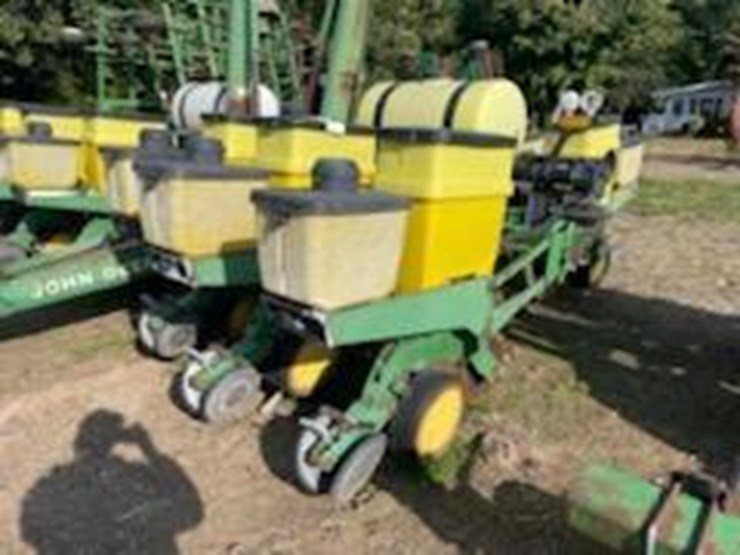 john-deere-7200-image-6