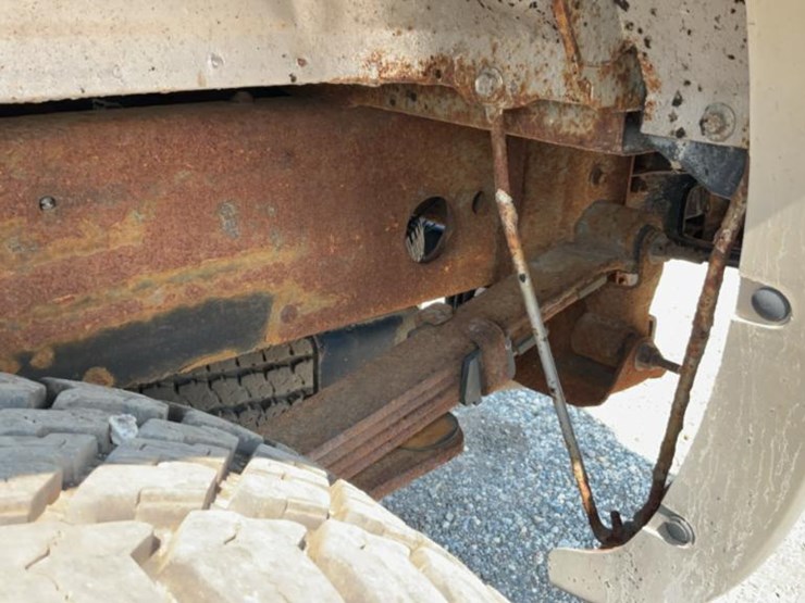 2005-chevrolet-silverado-2500hd-image-25