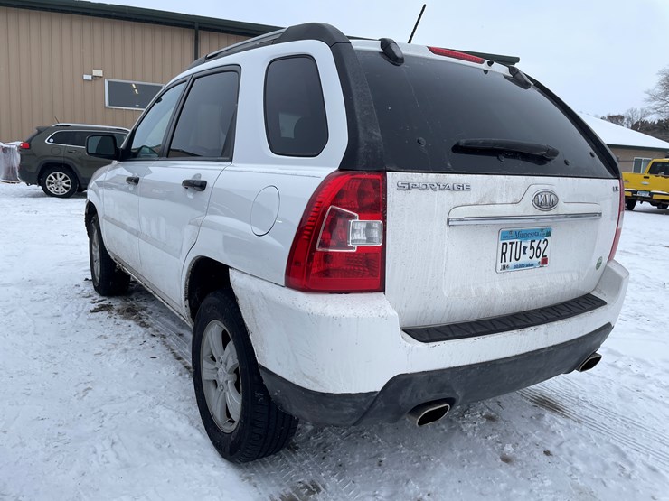 #1170-•-2009-kia-sportage-suv-(has-mn-title)-image-2