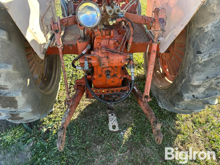 j-i-case-830-image-11