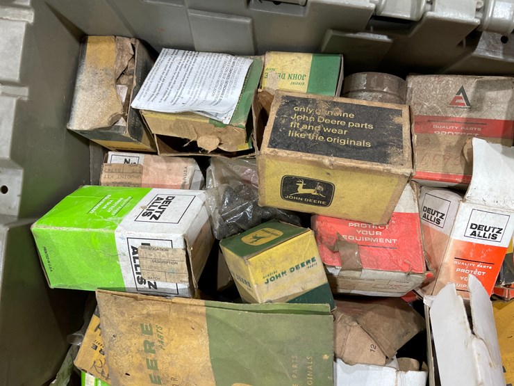 #7889-•-(2)-bins-of-various-john-deere-parts-image-8
