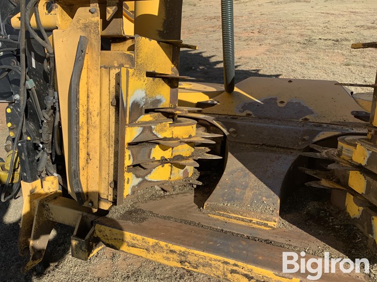 2018-new-holland-750bfia-image-14