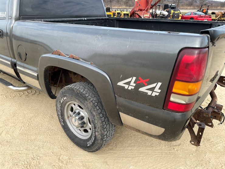 chevrolet-silverado-1500hd-image-35