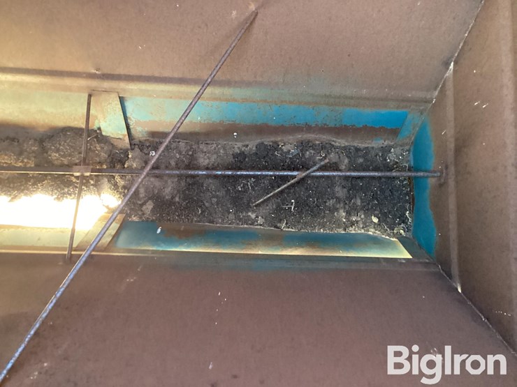 oklahoma-pride-325-bu-t/a-feeder-wagon-image-19