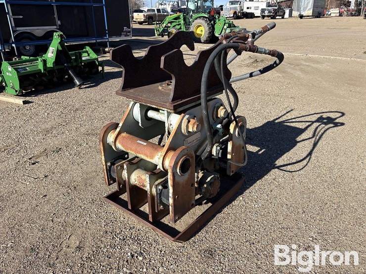 kent-khp225-vibratory-plate-compactor-attachment-image-1