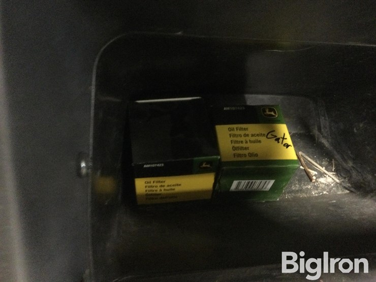 john-deere-gator-image-16