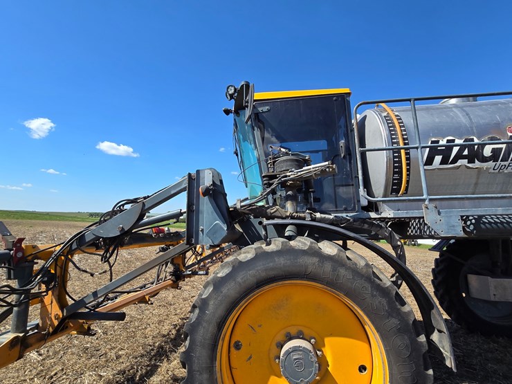 hagie-sts12-image-11