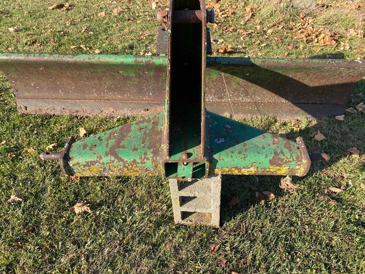 john-deere-65-image-11