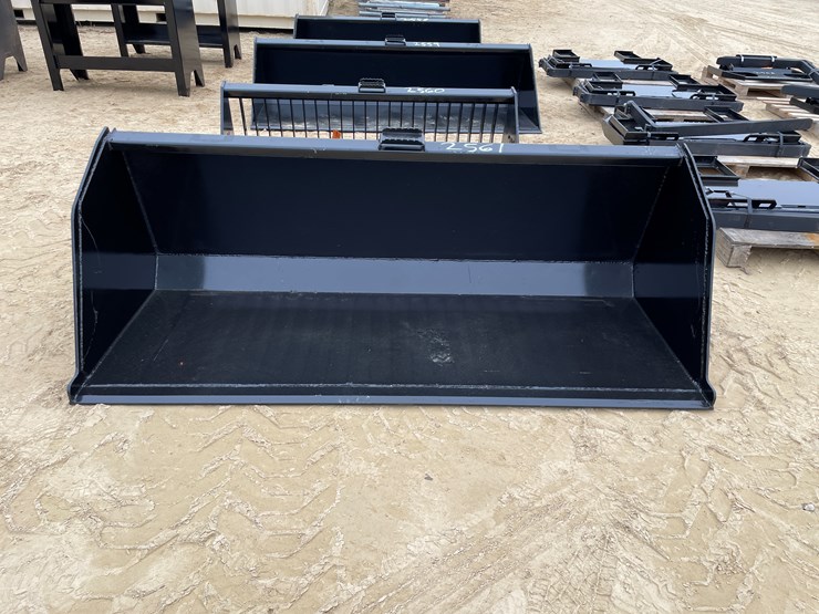 #2561-•-new-kc-84"-snow/litter-skid-steer-bucket-image-2