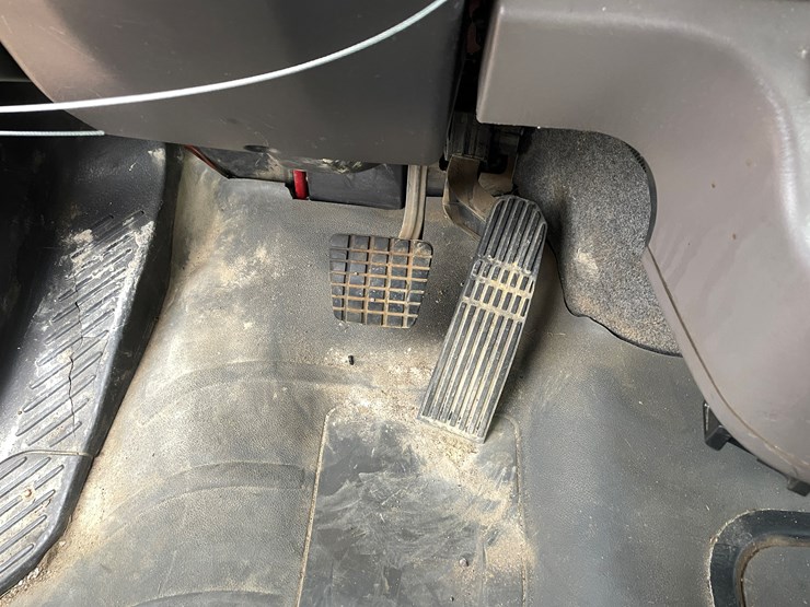 #1119-•-2009-freightliner-digger-derrick-(has-mn-title)-image-77