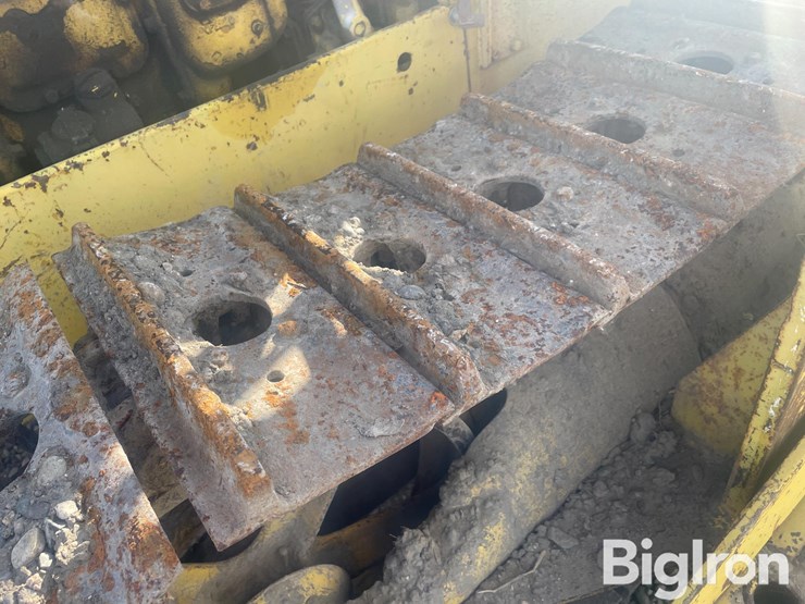 caterpillar-d2-image-17