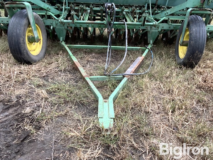 john-deere-lla-image-10