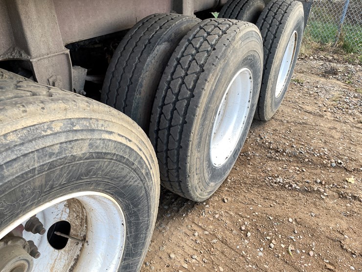 red-river-live-bottom-image-12