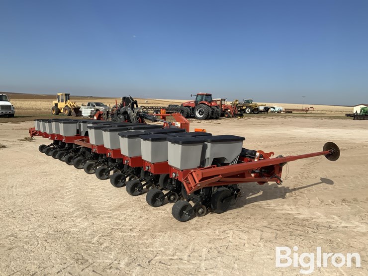 case-ih-1200-image-5