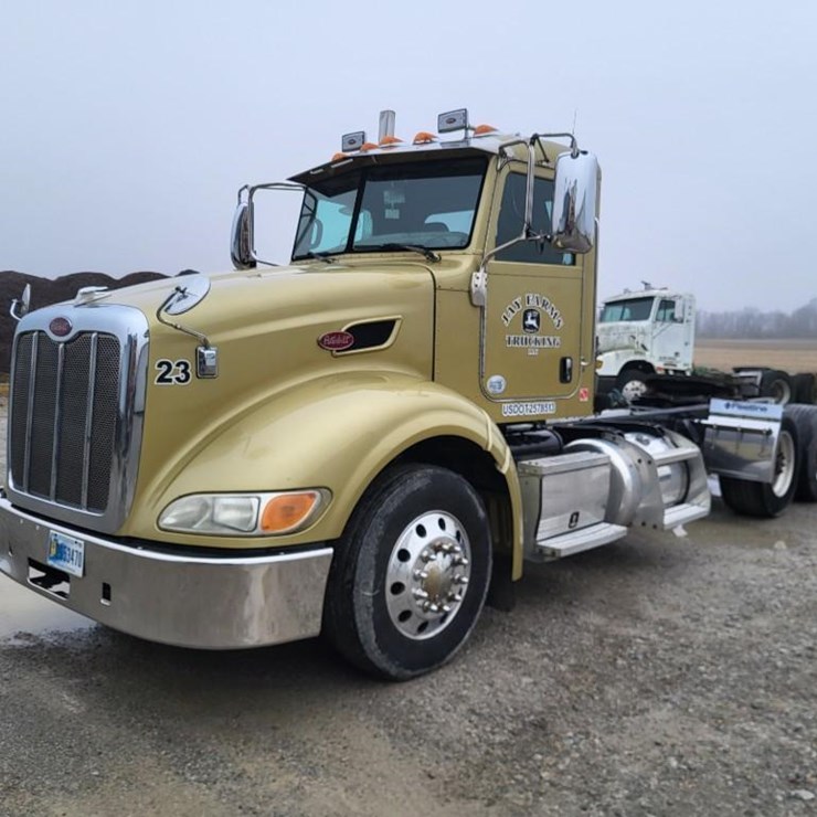 2012 PETERBILT 386