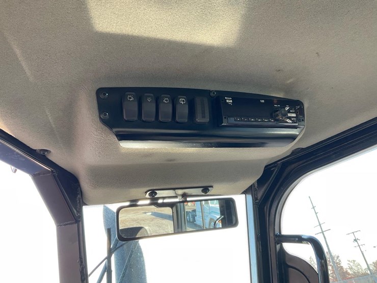 caterpillar-d3k2-lgp-image-70